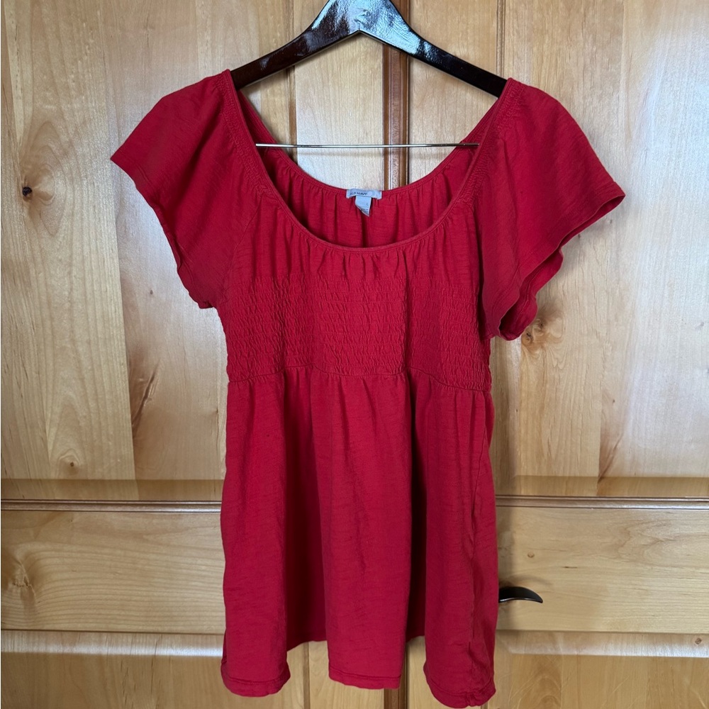 Old Navy Babydoll Tunic Top With Gathering at Bust. Flutter Sleeves. Size L, Red